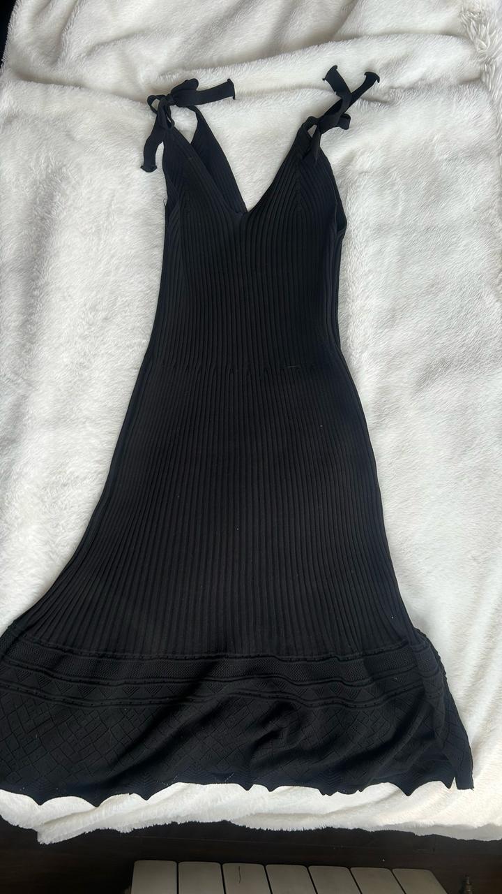 Черное платье