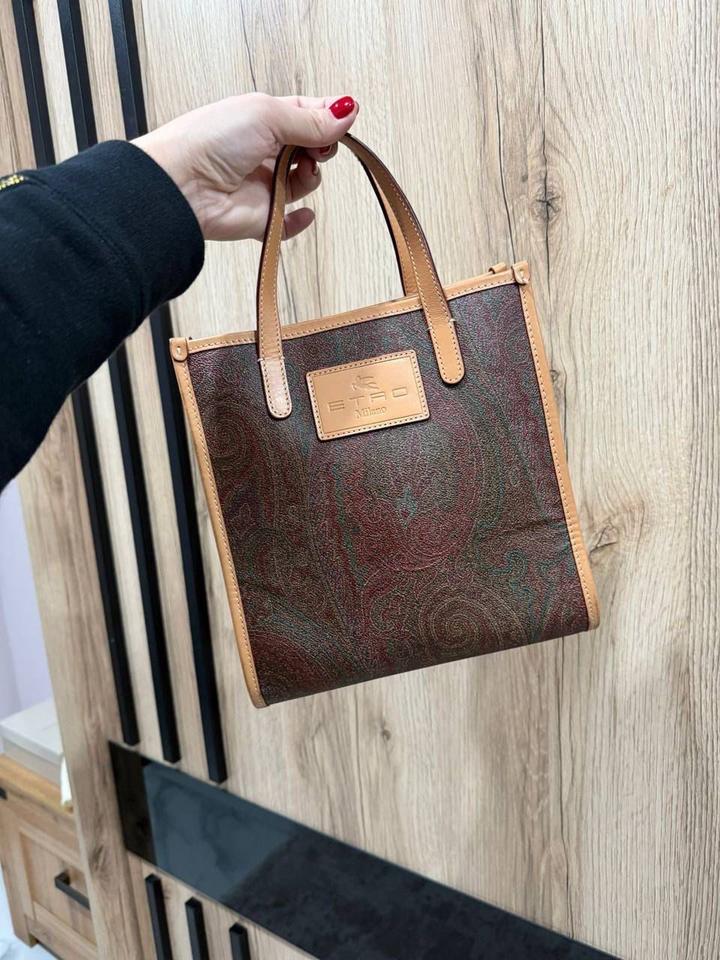 Продам сумку Etro