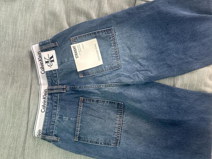 Джинсы Calvin Klein