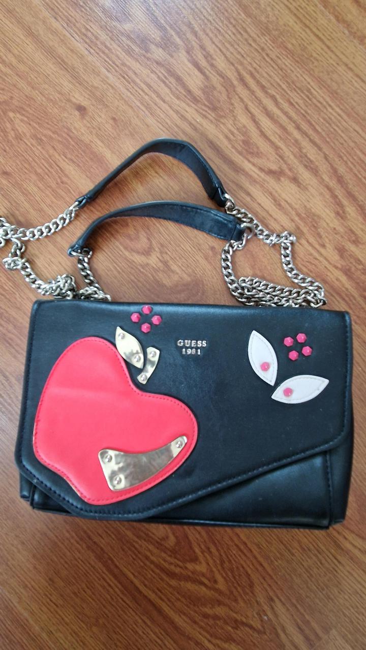 Сумка Guess