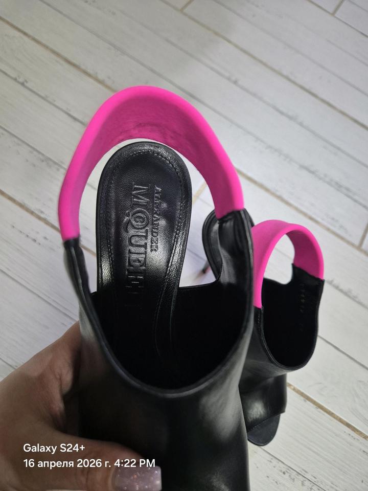 Босоножки Alexander McQueen