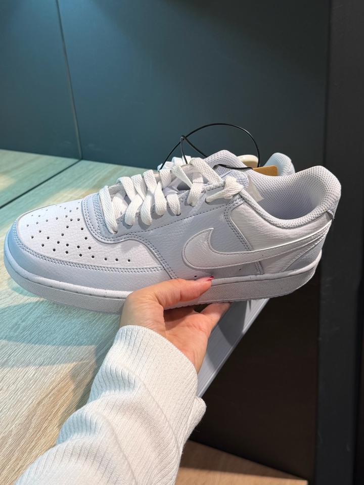 Nike кроссовки