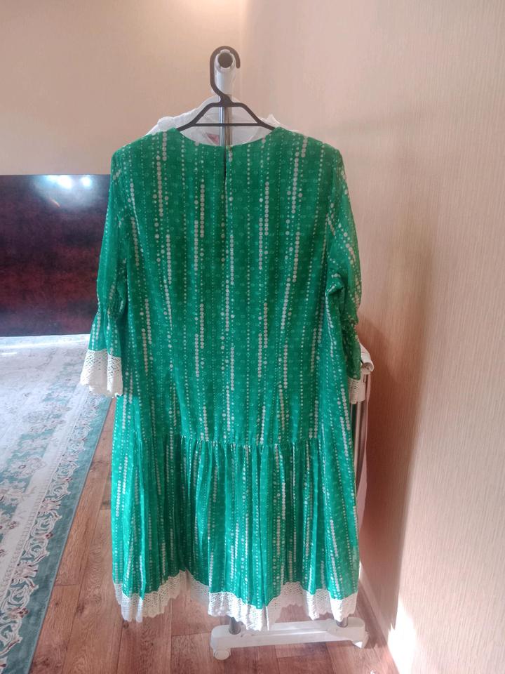 Платья