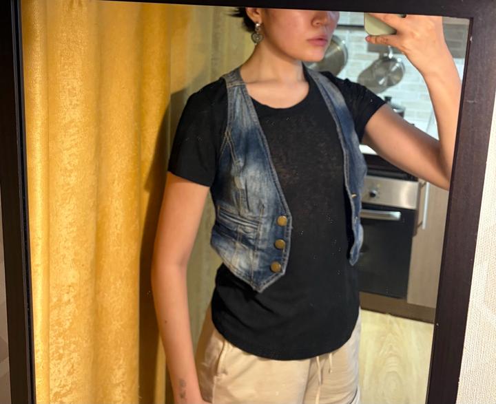 Винтажная джинсовая жилетка