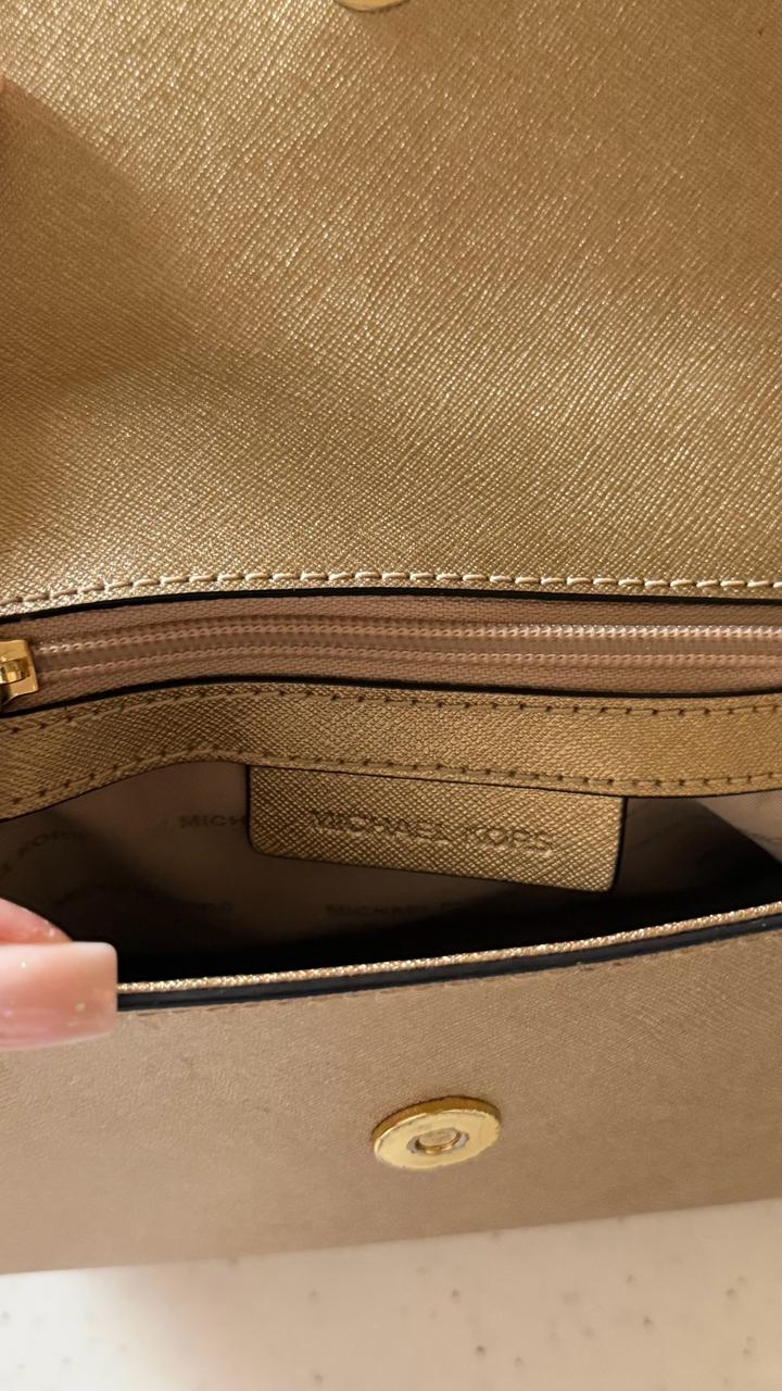 Золотистая сумка Michael Kors