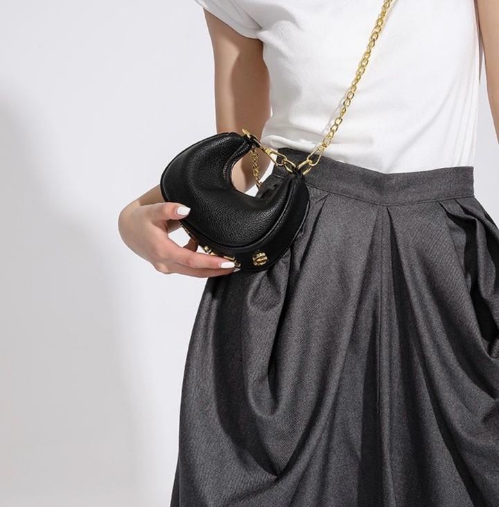 Сумка маленькая черная