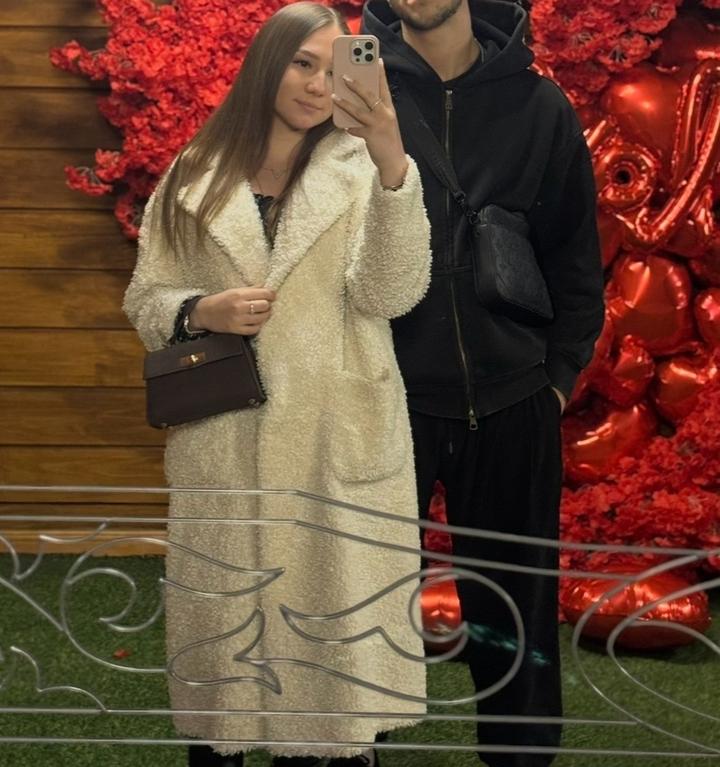 Белое пальто Тэдди