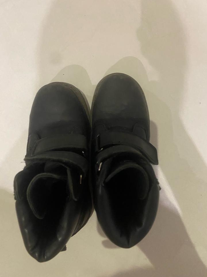 Продам ботиночки для мальчика