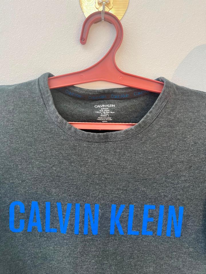 Футболка Calvin Clein s