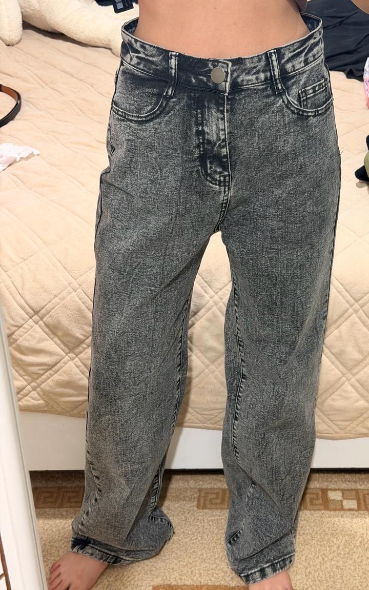 Джинсы серые