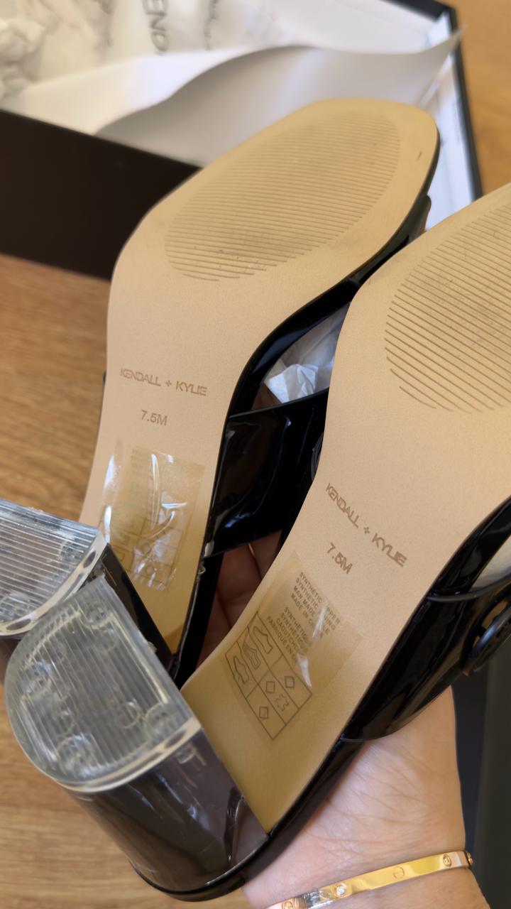 Босоножки Kendall & Kylie