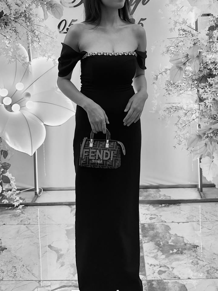 Шикарное вечернее платье