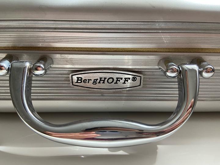 Новый набор для барбекю на 32 предмета, Berghoff.