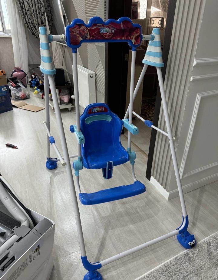 Детская качеля