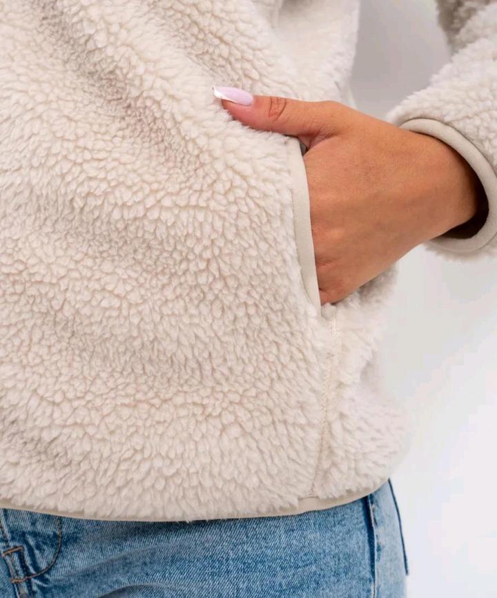 Новая меховая куртка