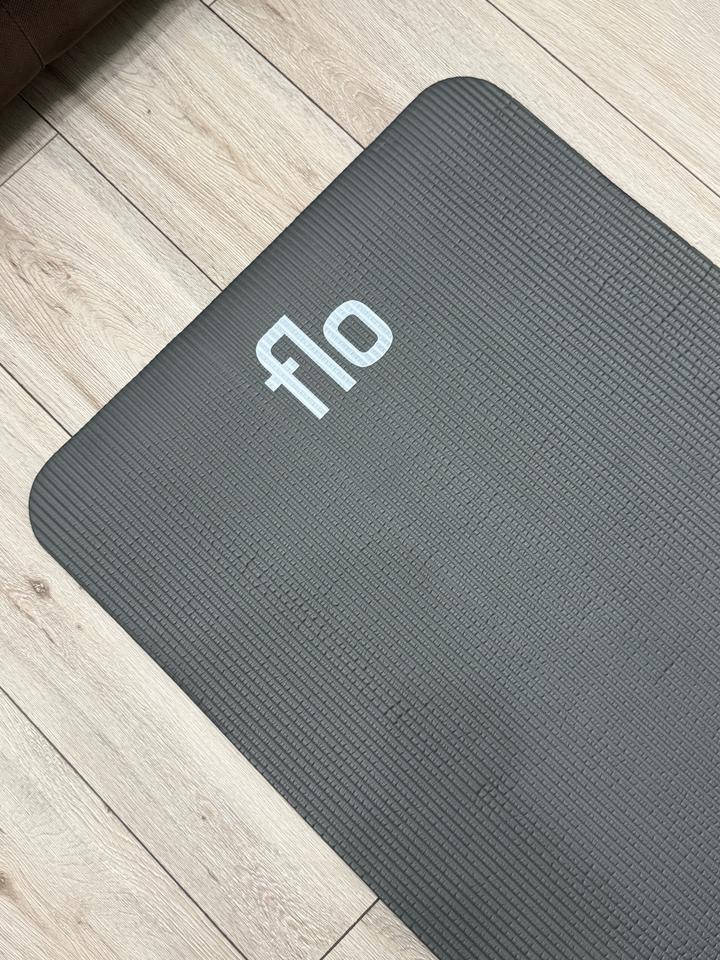 Коврик для йоги и фитнеса Flo