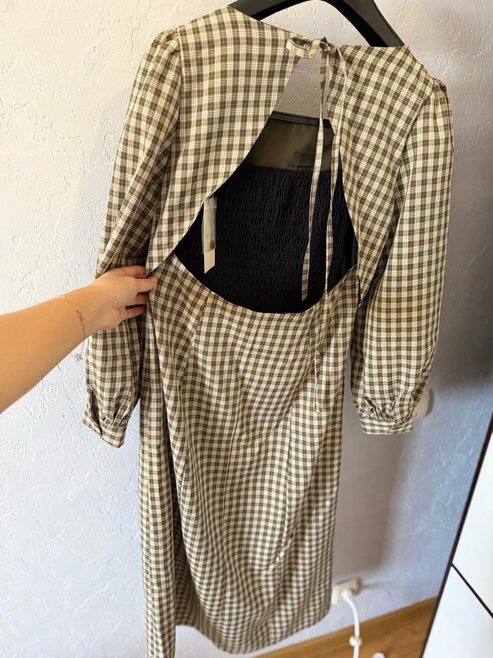 Платье CecilMcBee