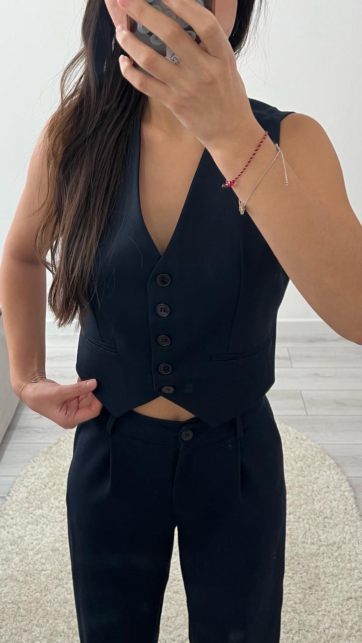 Костюм тройка