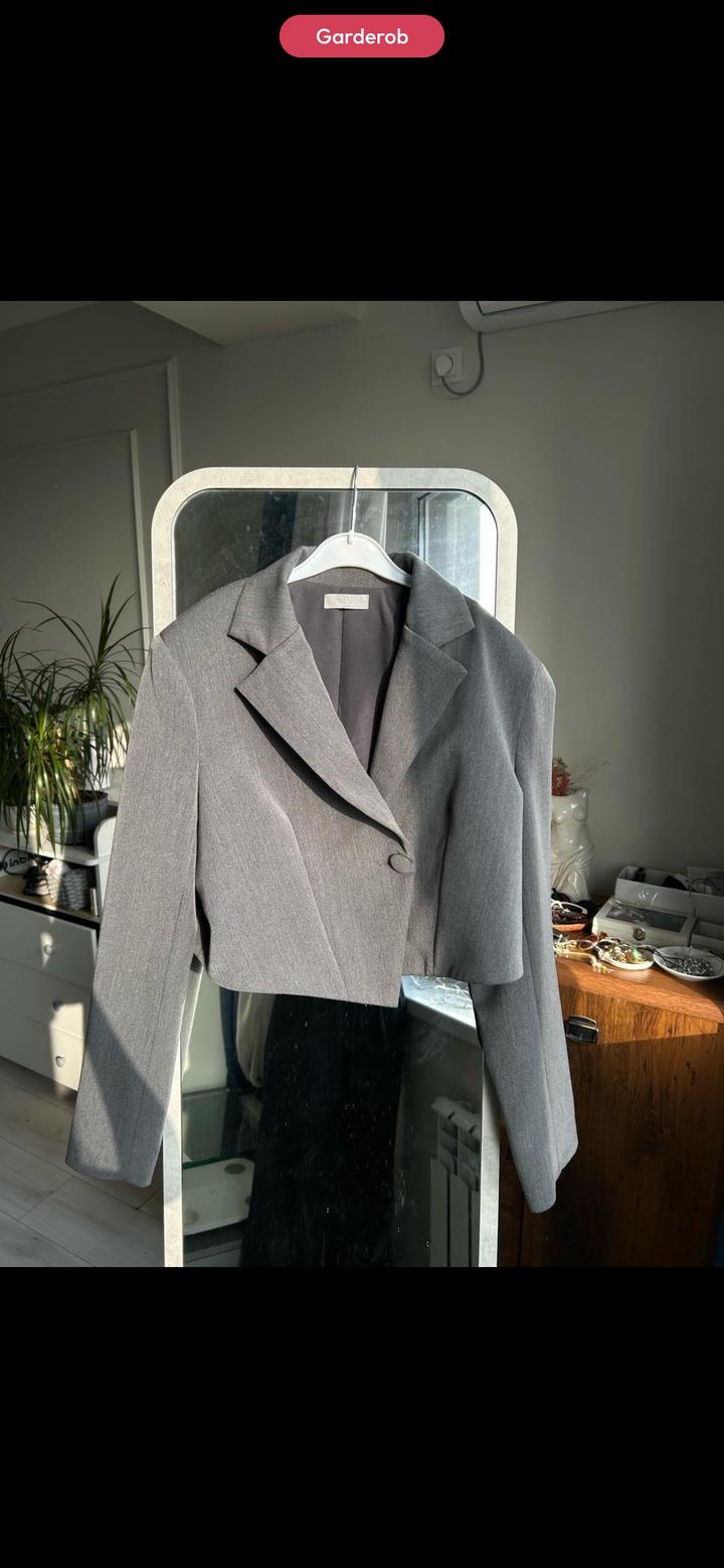 Кроп пиджак Lichi