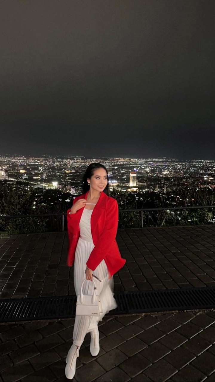 пиджак красный