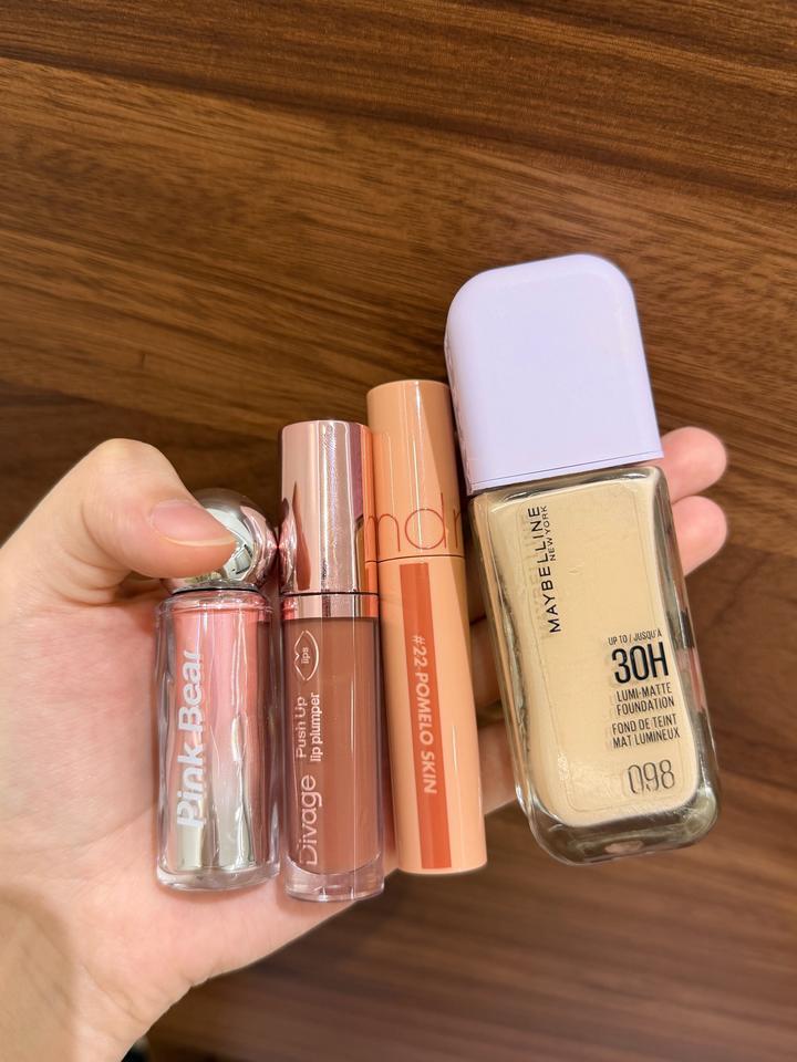 Косметика: Maybelline, Romand,Divage, Pinkbear помады