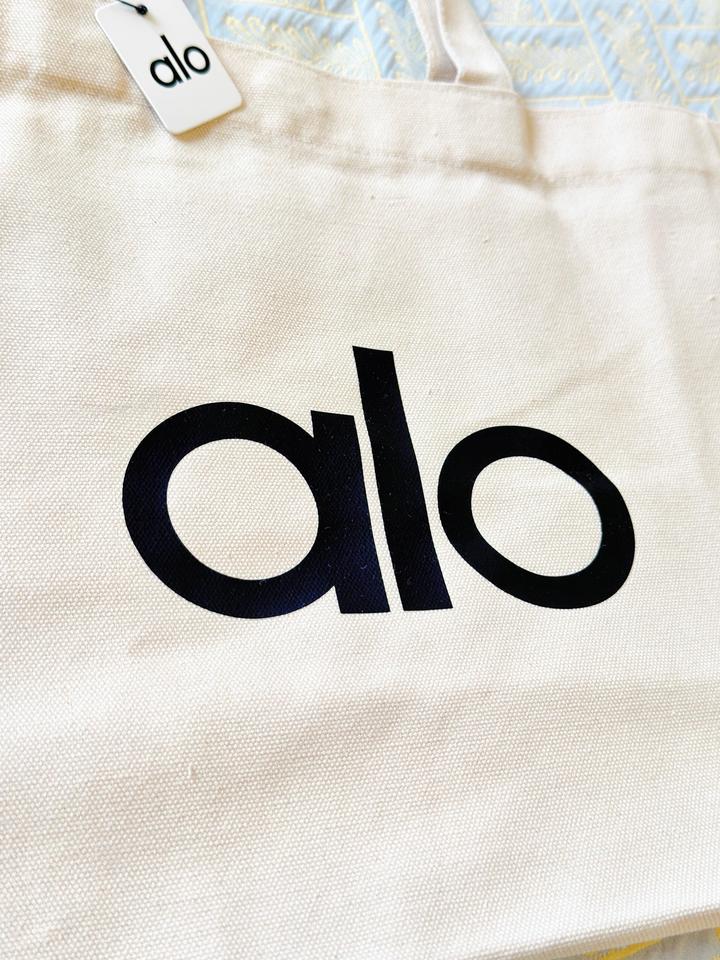 Шопер Alo Yoga