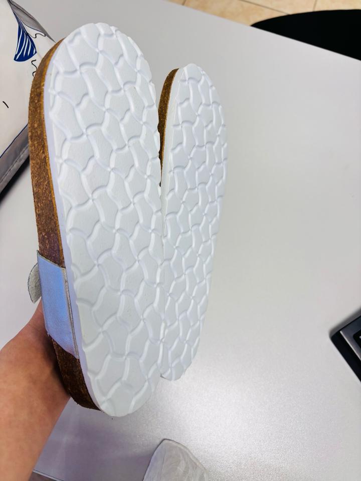 Сандали-вьетнамки