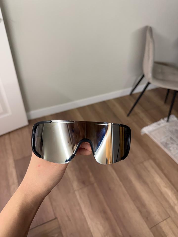 Очки спортивные