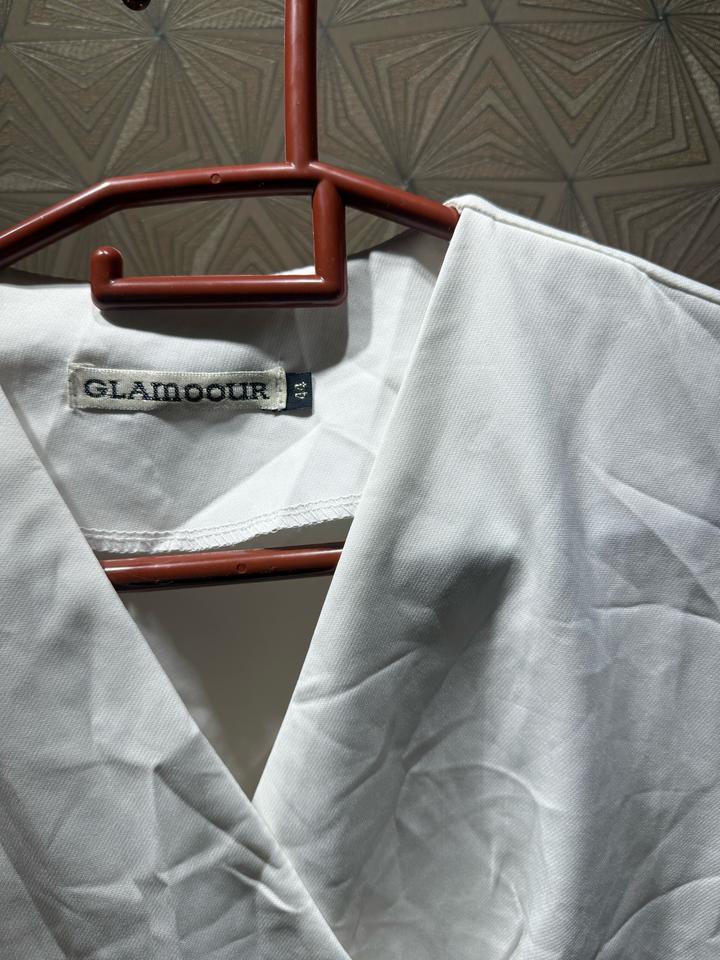 Белое платье