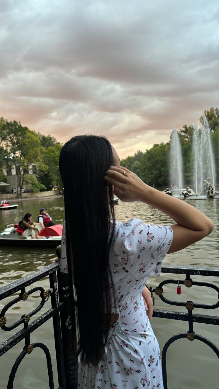 Белый платье с открытой спиной