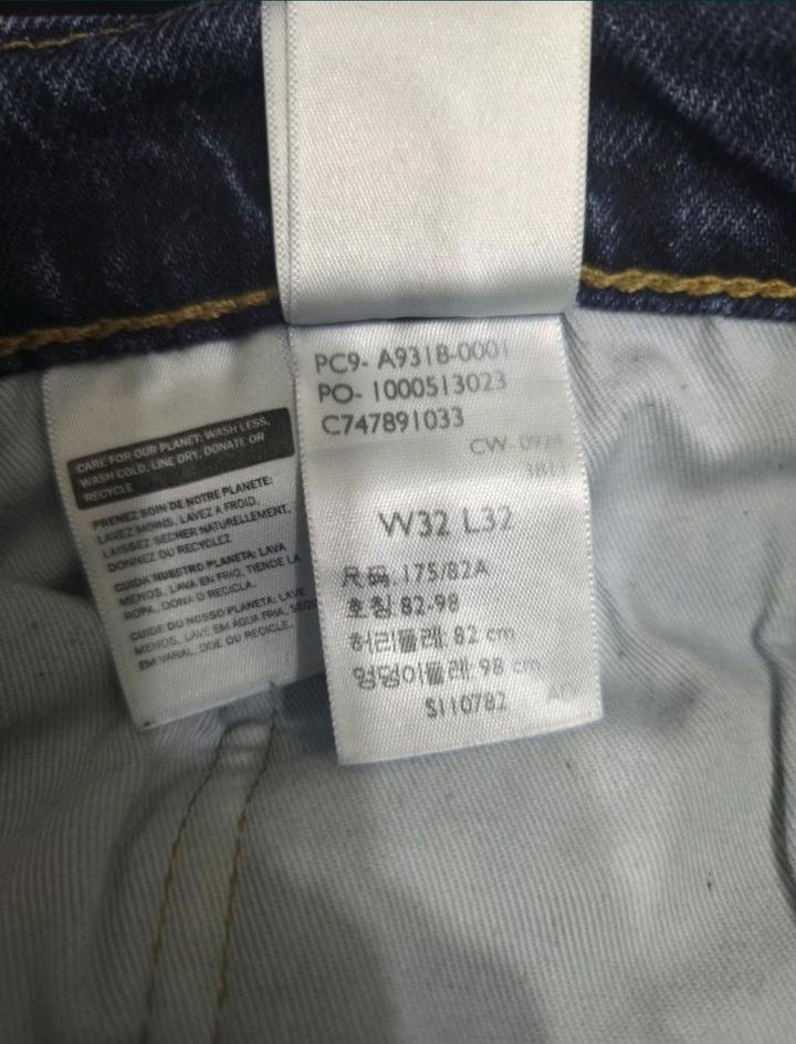 Джинсы Levi's 517