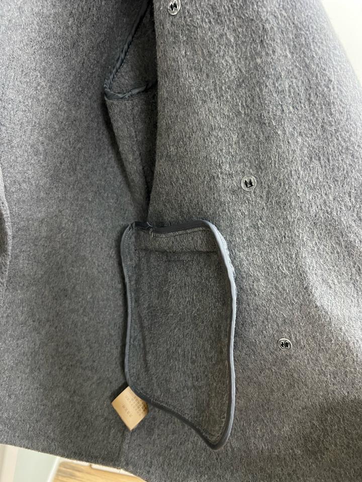 Пальто в отличном состоянии!