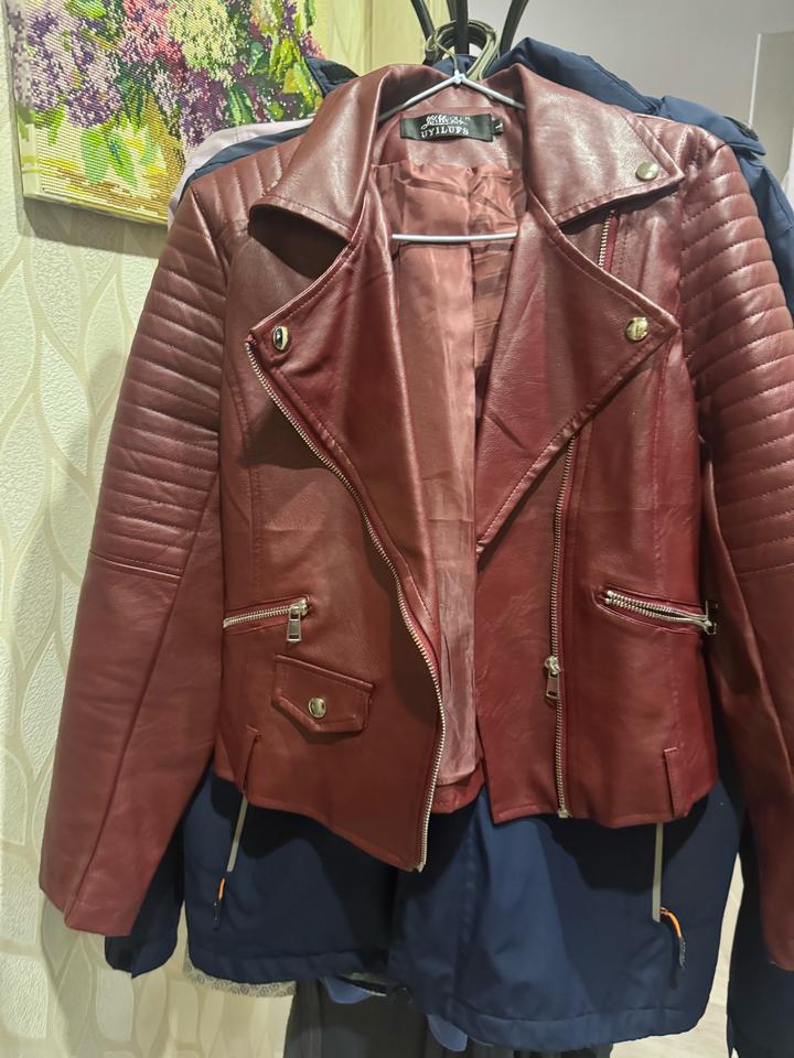 косуха бордовая