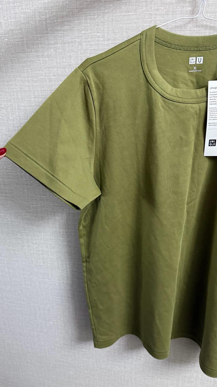 Женская футболка Uniqlo