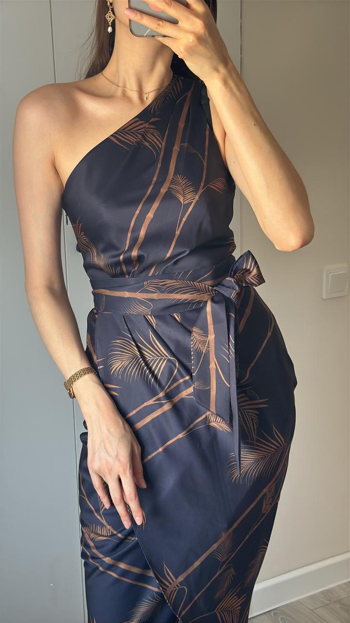 Платье вечернее