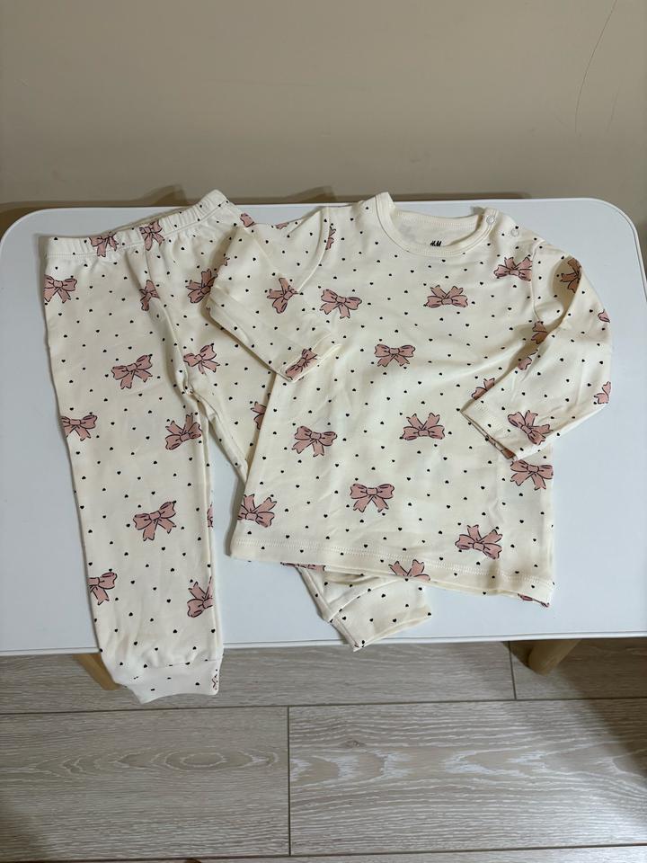 Набор carters, H&M , mamas papas (футболка + штаны)