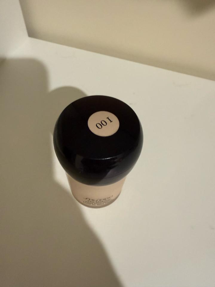 тональный крем Shiseido The Makeup Fluid Foundation SHISEIDO