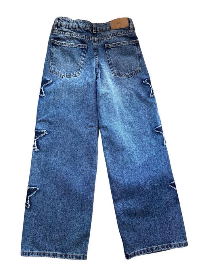 Джинсы с нашивками