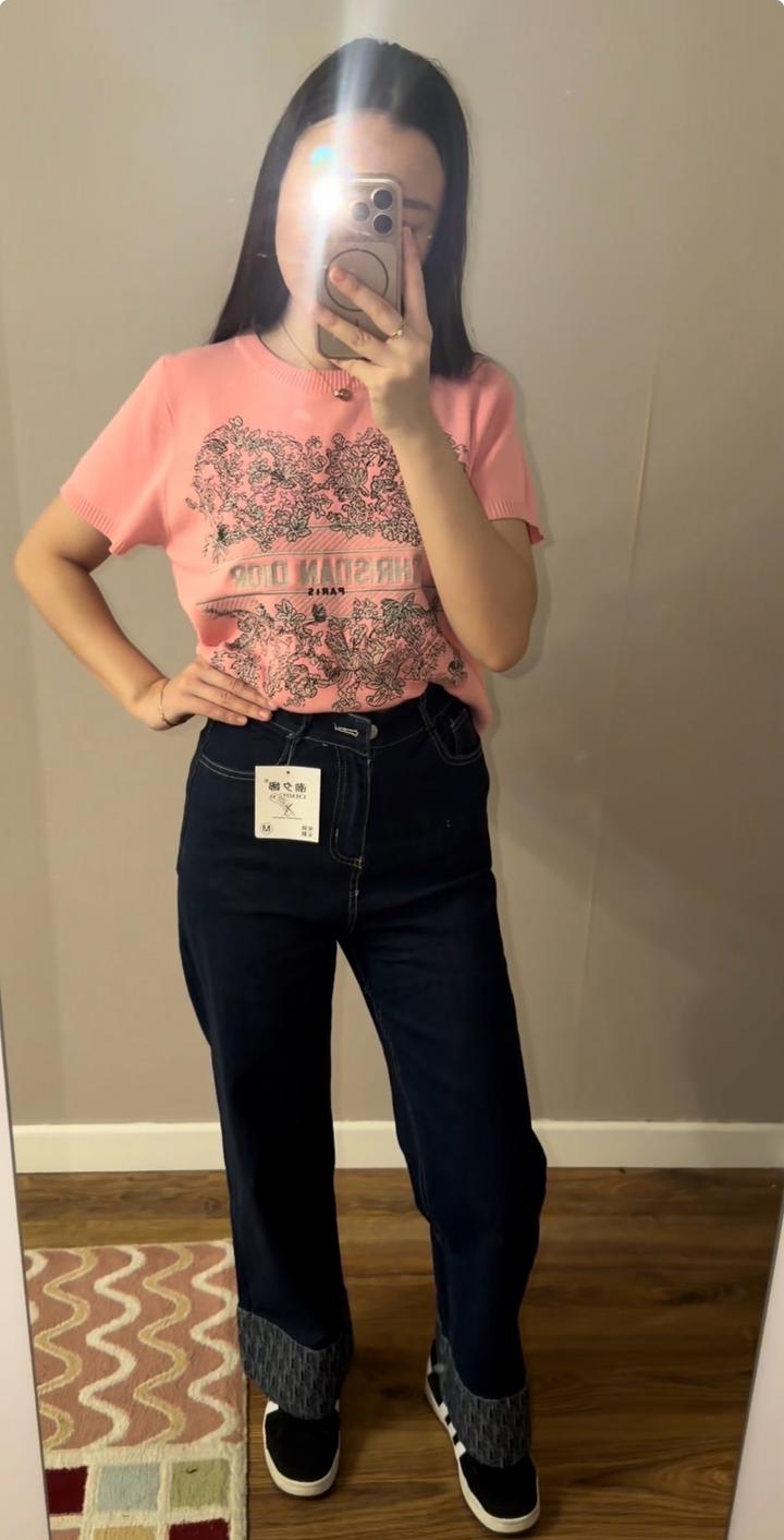 Розовая футболка(кофточка)