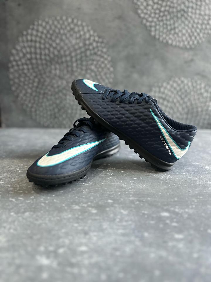 Сороконожки Nike Hypervenom