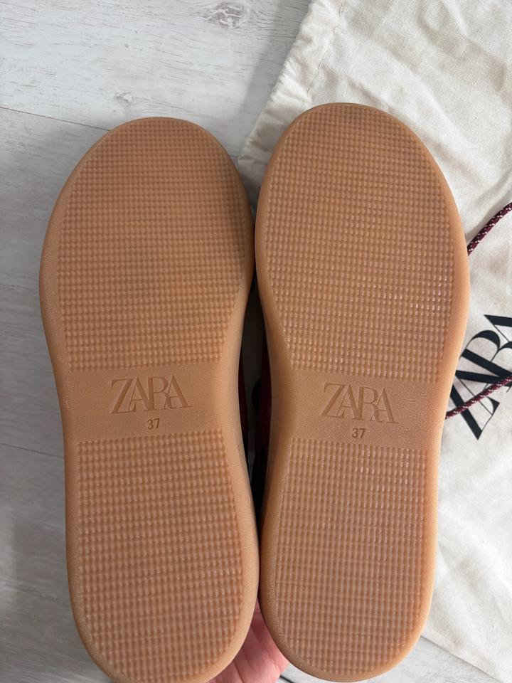 Кроссовки Zara новые