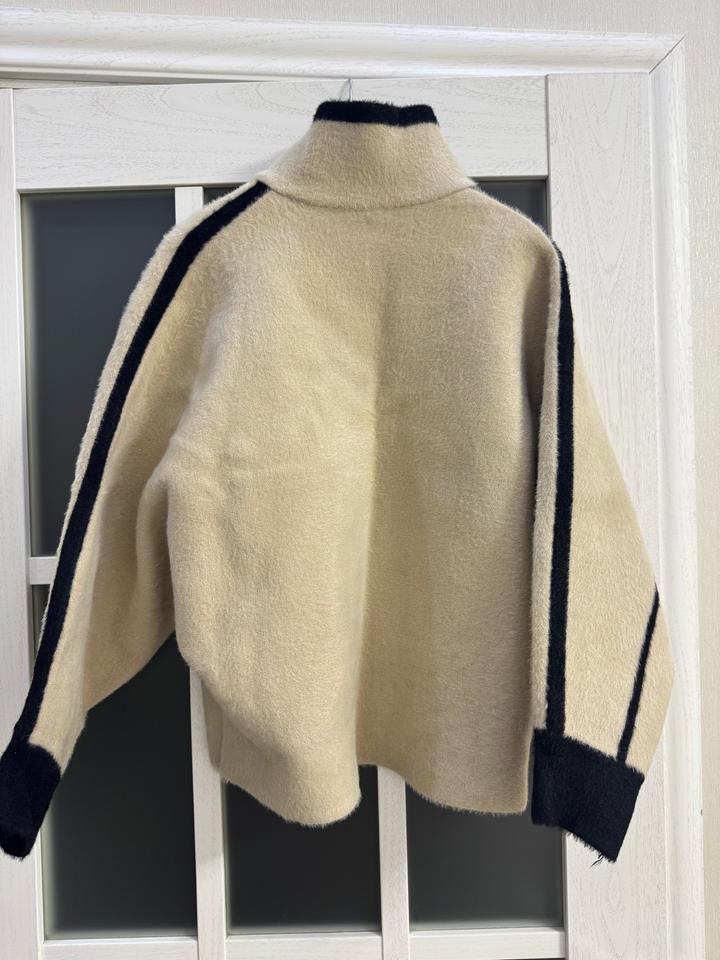 Свободный жакет из мягкого материала тедди