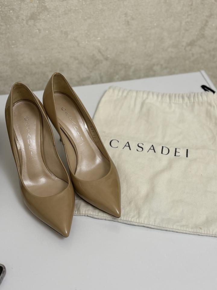 Продам туфли на шпильке итальянский бренд Casadei