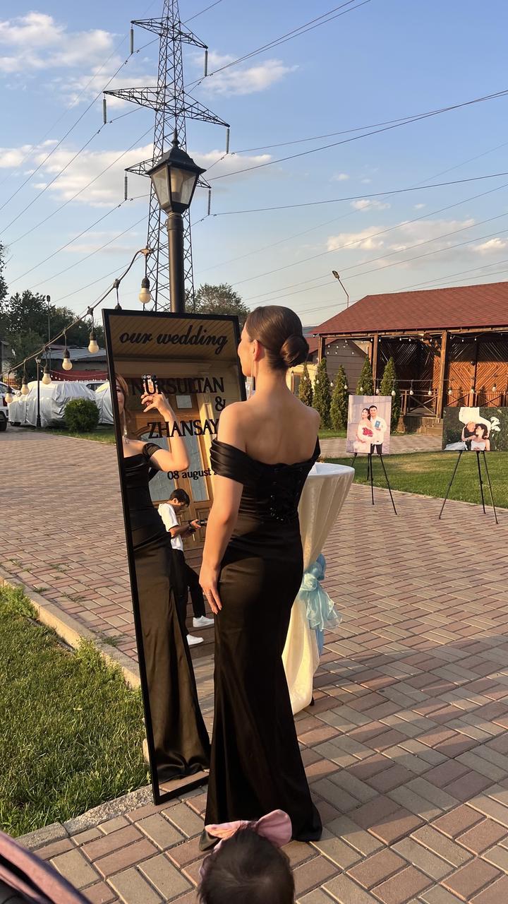 Черное корсетное элегантное платье EMBARK