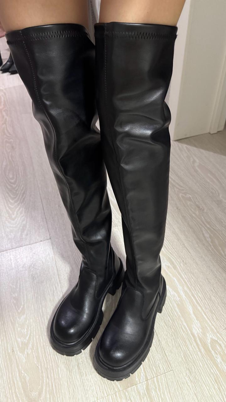 👢 Высокие ботфорты