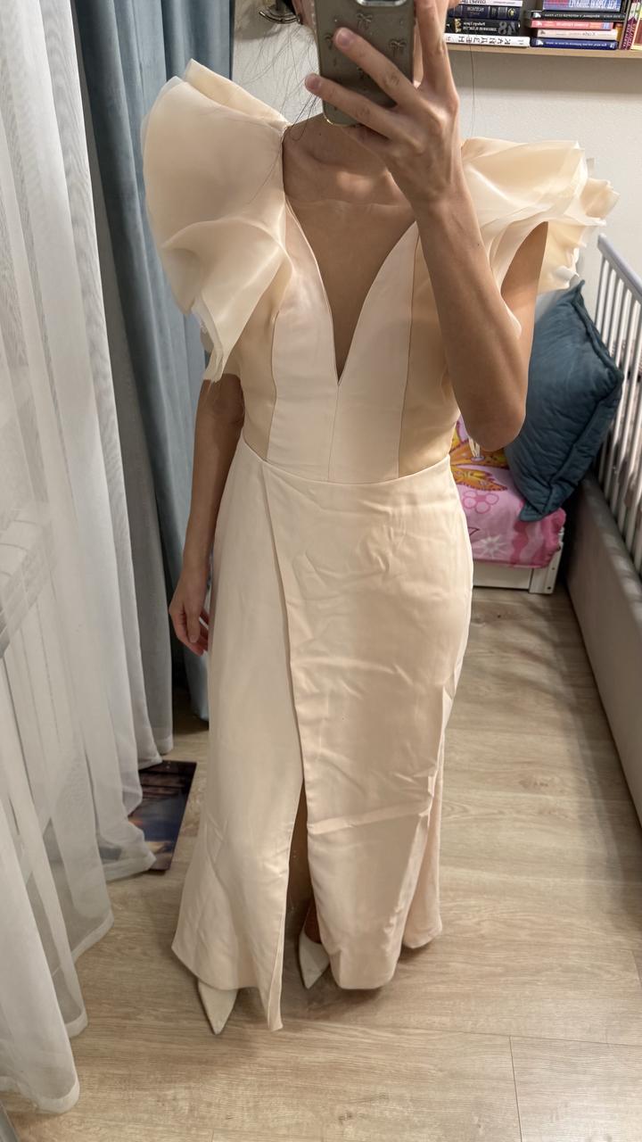 Шикарное вечернее платье