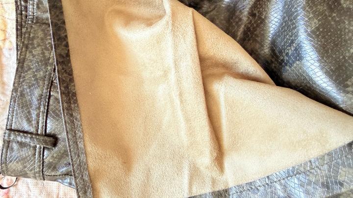 Юбка-шорты Zara, змеиный принт.