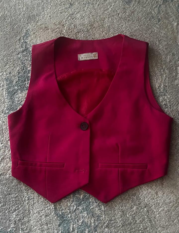 Жилетка розовая