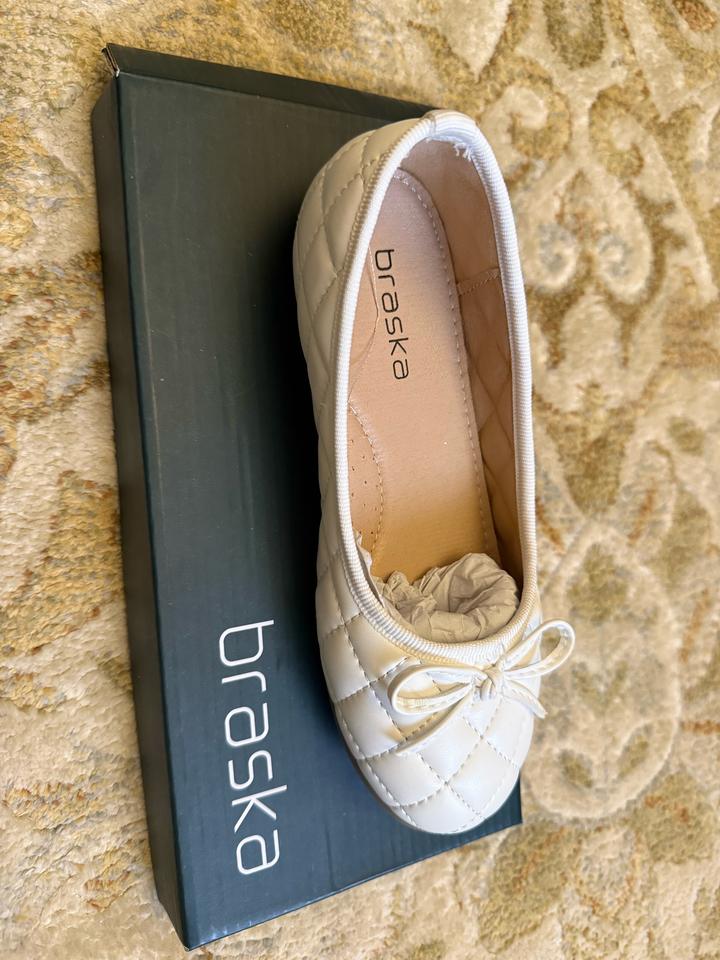 Белый туфли