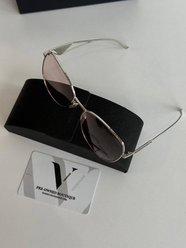 Очки Prada